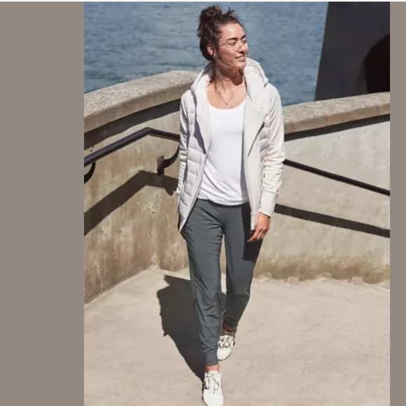 ATHLETA Lined Soho Jogger Cast Iron NWT - Picture 1 of 5